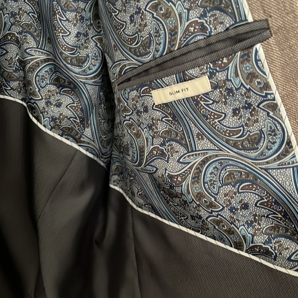 Joseph Abboud Sport Coat - Picture 4 of 5